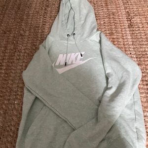 Nike sweatshirt